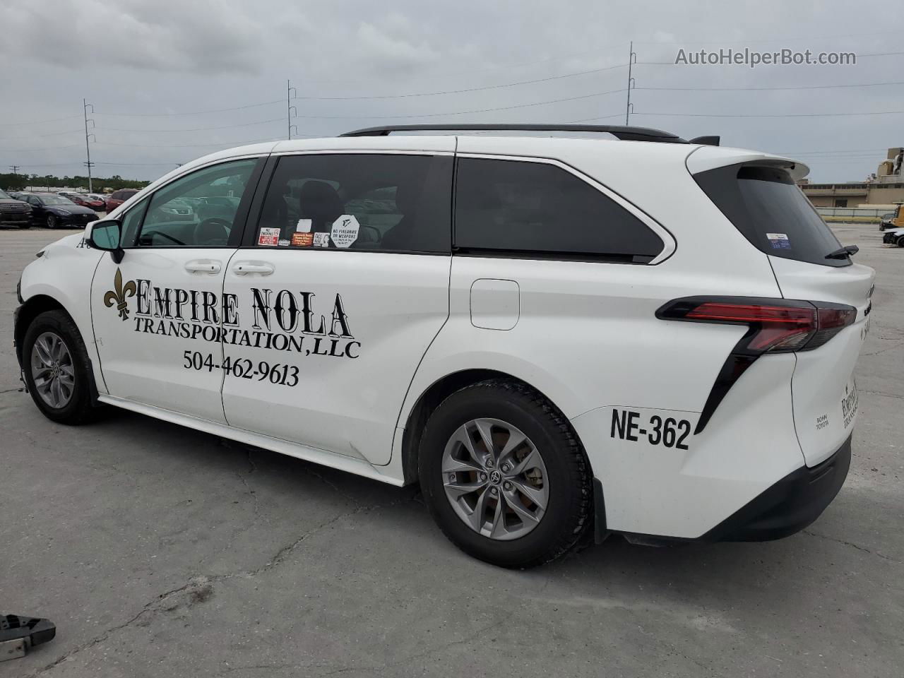 2022 Toyota Sienna Le White vin: 5TDKRKEC9NS081789