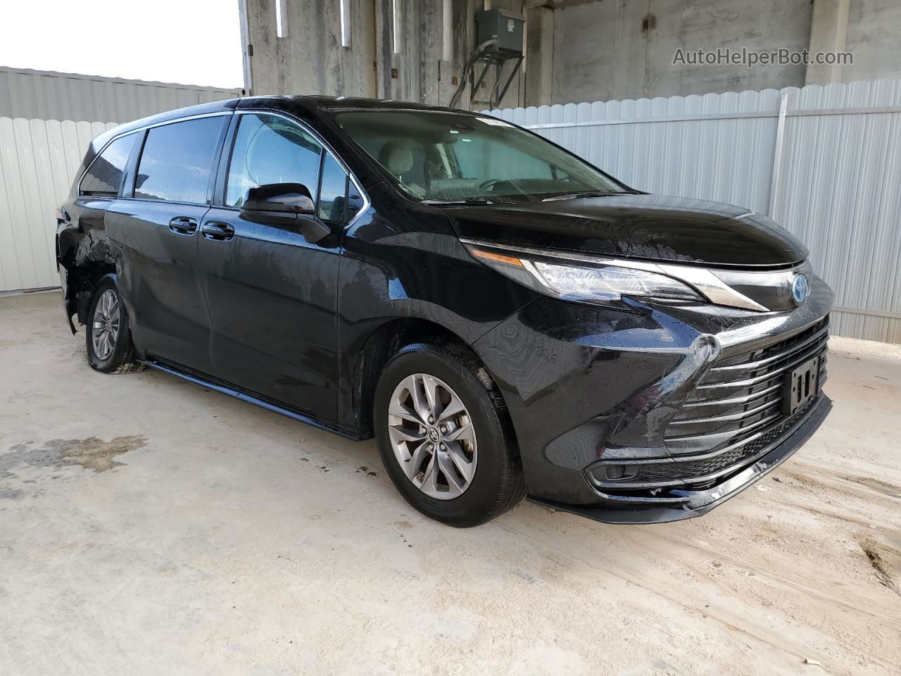 2022 Toyota Sienna Le Black vin: 5TDKRKEC9NS129629