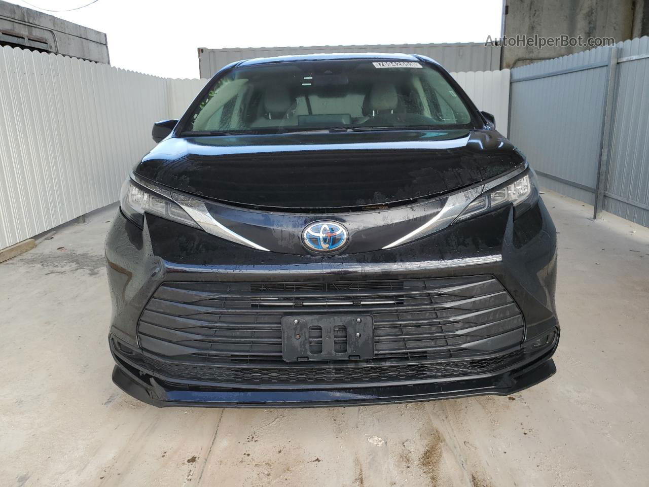 2022 Toyota Sienna Le Black vin: 5TDKRKEC9NS129629