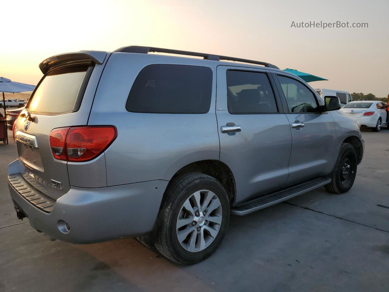 2017 Toyota Sequoia Limited Silver vin: 5TDKY5G12HS068936