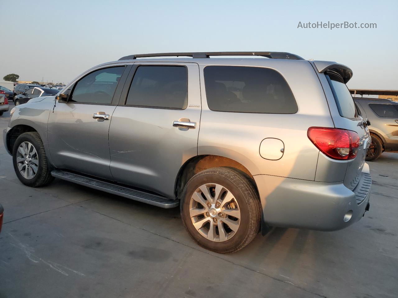 2017 Toyota Sequoia Limited Silver vin: 5TDKY5G12HS068936