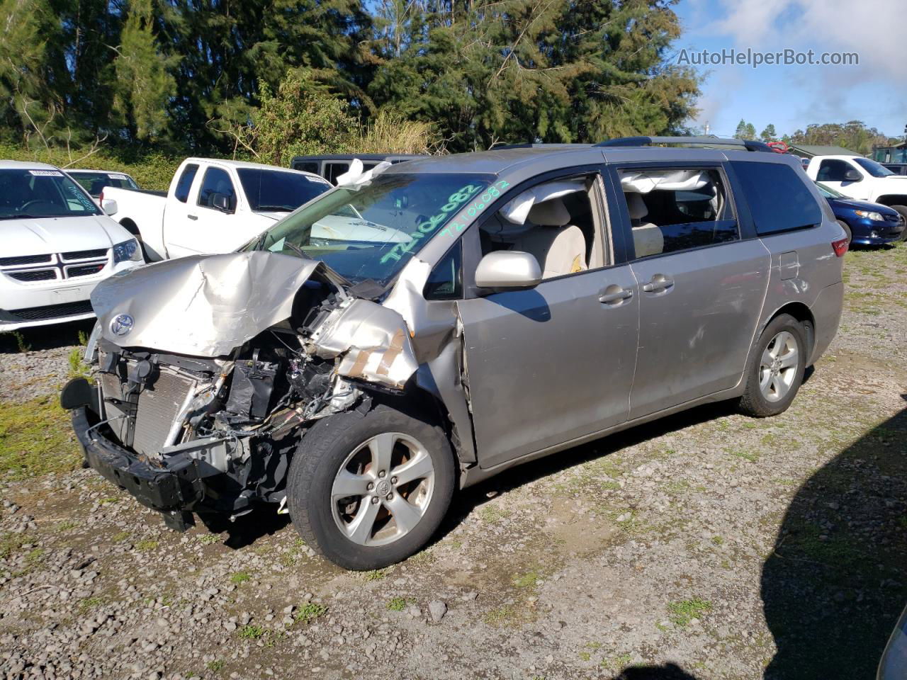 Tan toyota best sale sierra minivan