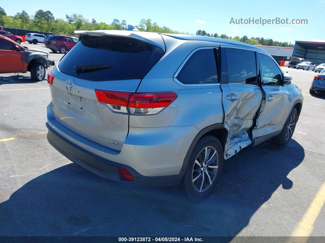 2019 Toyota Highlander Xle Серебряный vin: 5TDKZRFH0KS565994