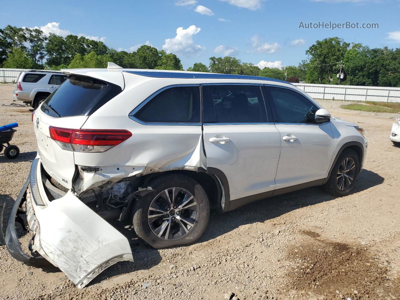 2019 Toyota Highlander Se Белый vin: 5TDKZRFH1KS559105