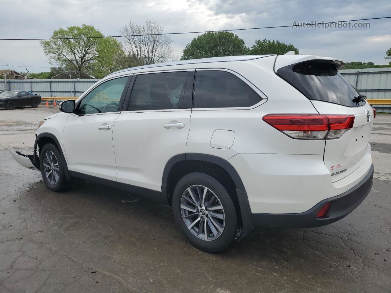 2019 Toyota Highlander Se Белый vin: 5TDKZRFH8KS563023