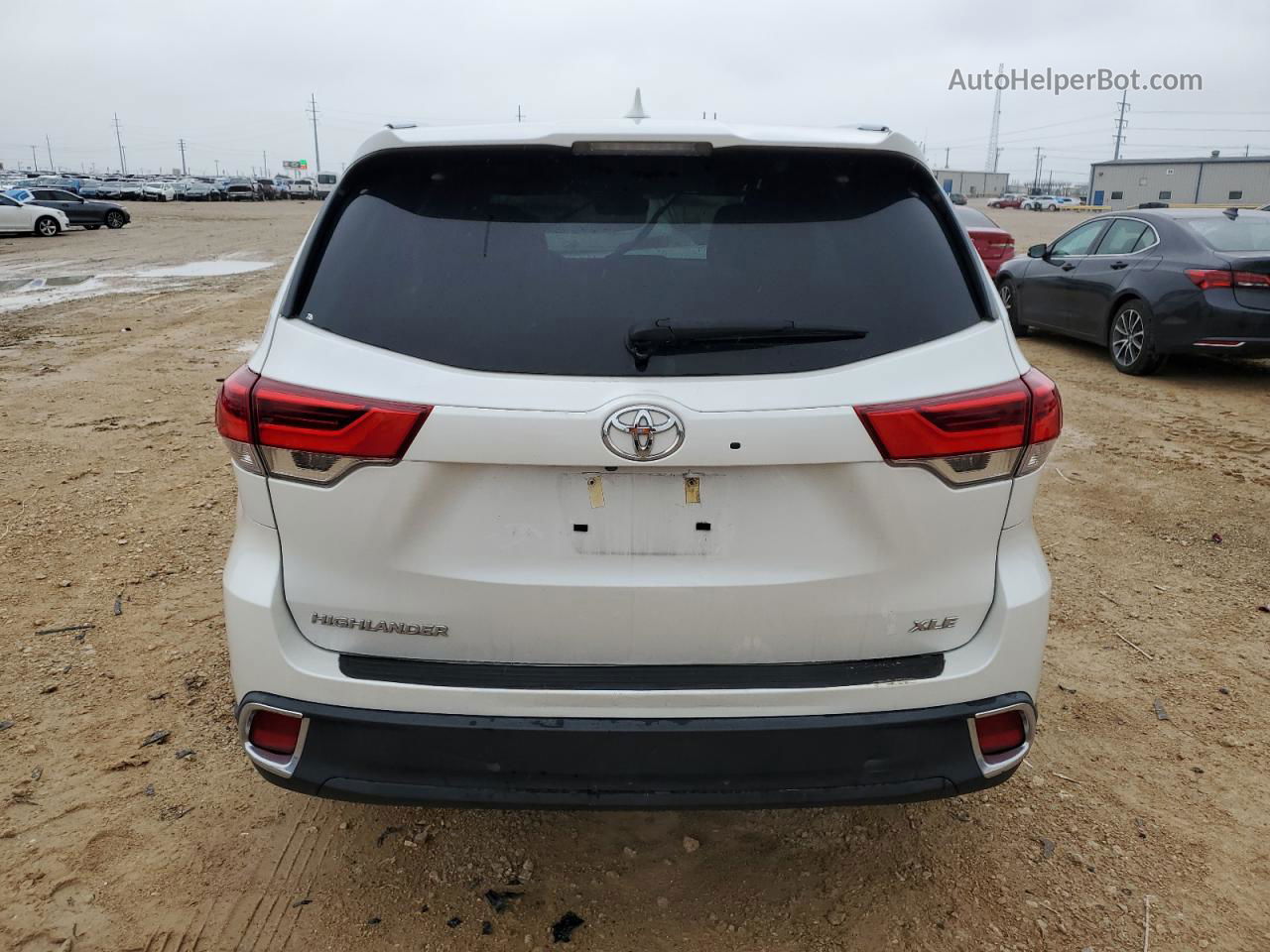 2019 Toyota Highlander Se White vin: 5TDKZRFHXKS339090