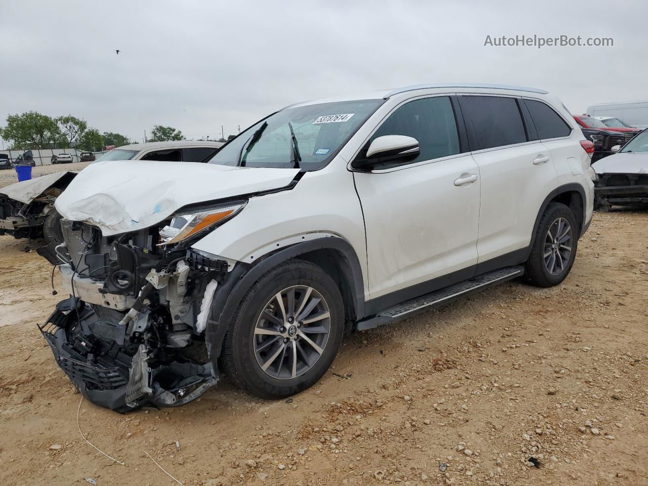 2019 Toyota Highlander Se White vin: 5TDKZRFHXKS339090