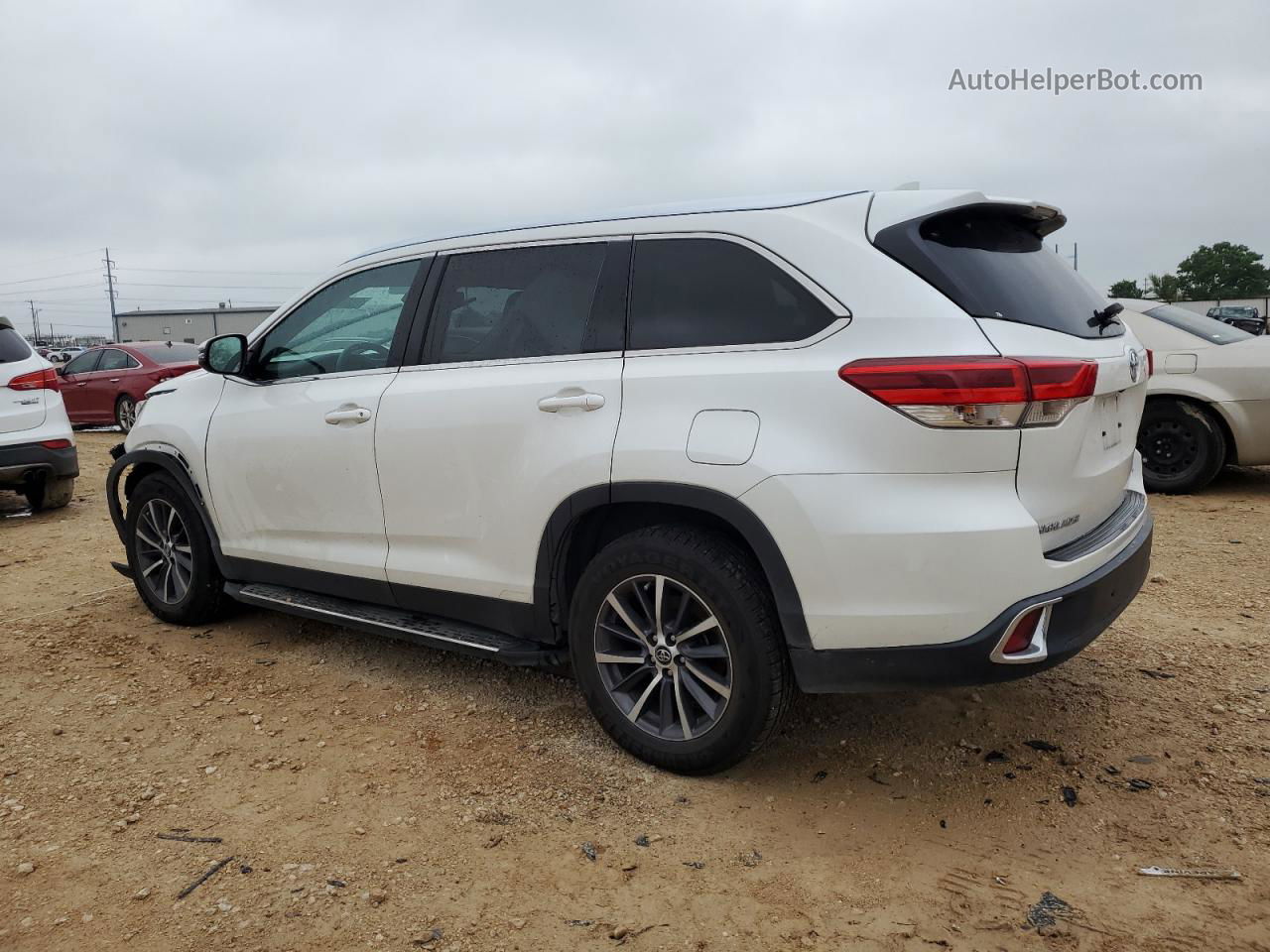 2019 Toyota Highlander Se White vin: 5TDKZRFHXKS339090