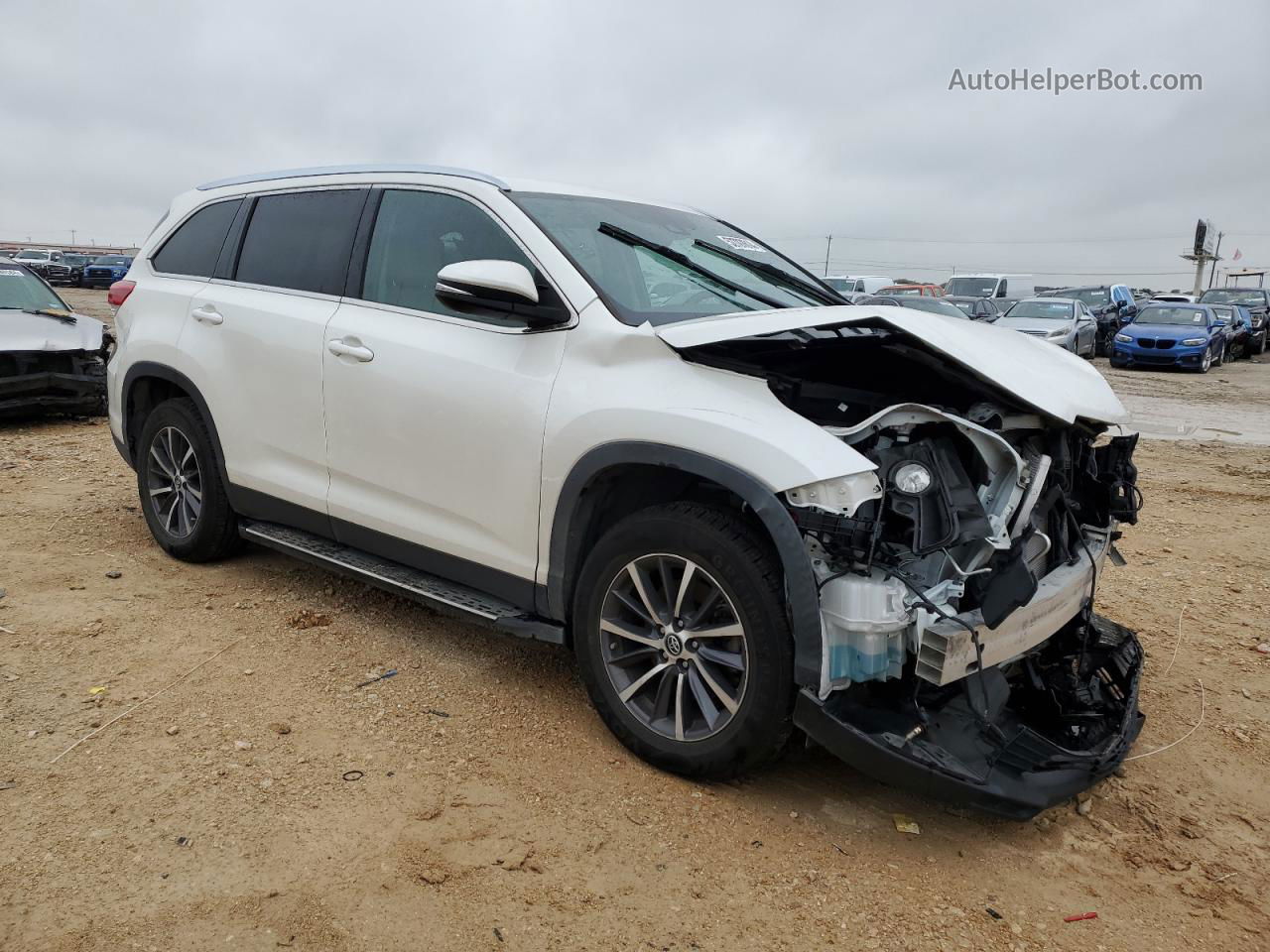 2019 Toyota Highlander Se White vin: 5TDKZRFHXKS339090