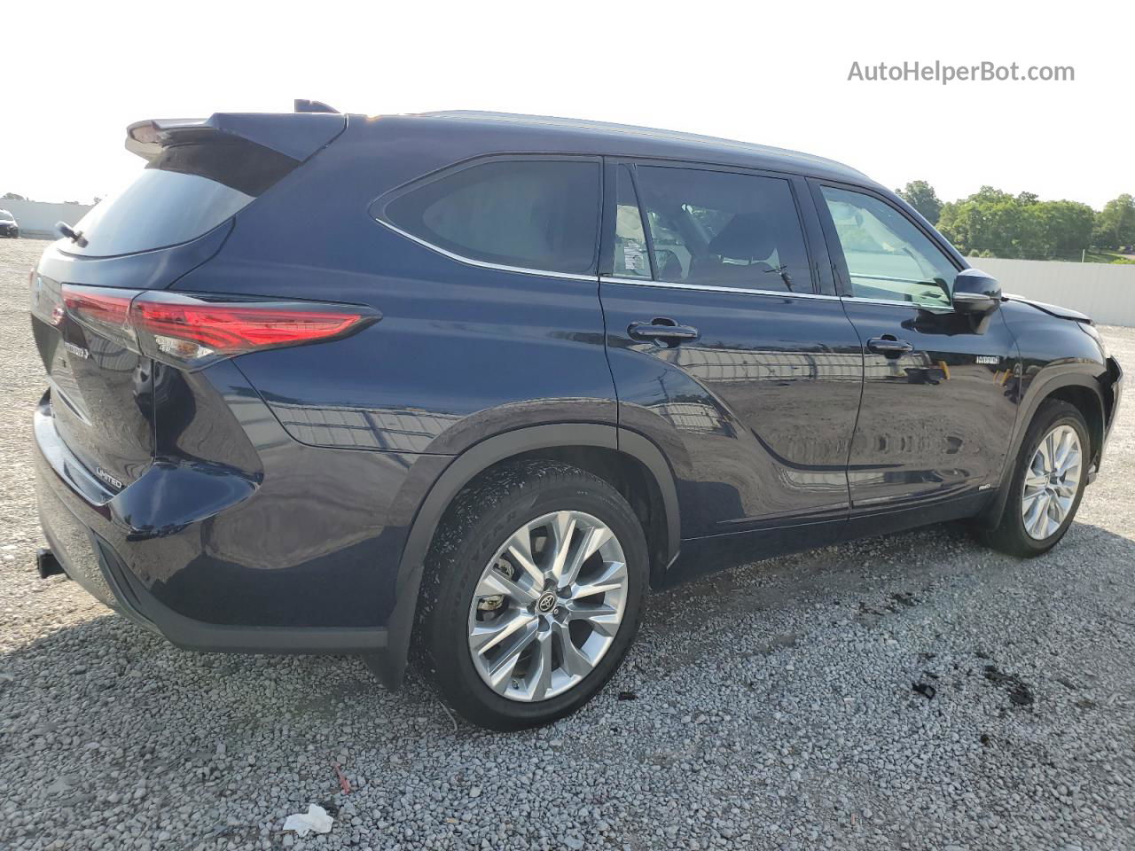 2021 Toyota Highlander Hybrid Limited Blue vin: 5TDXBRCH3MS017179