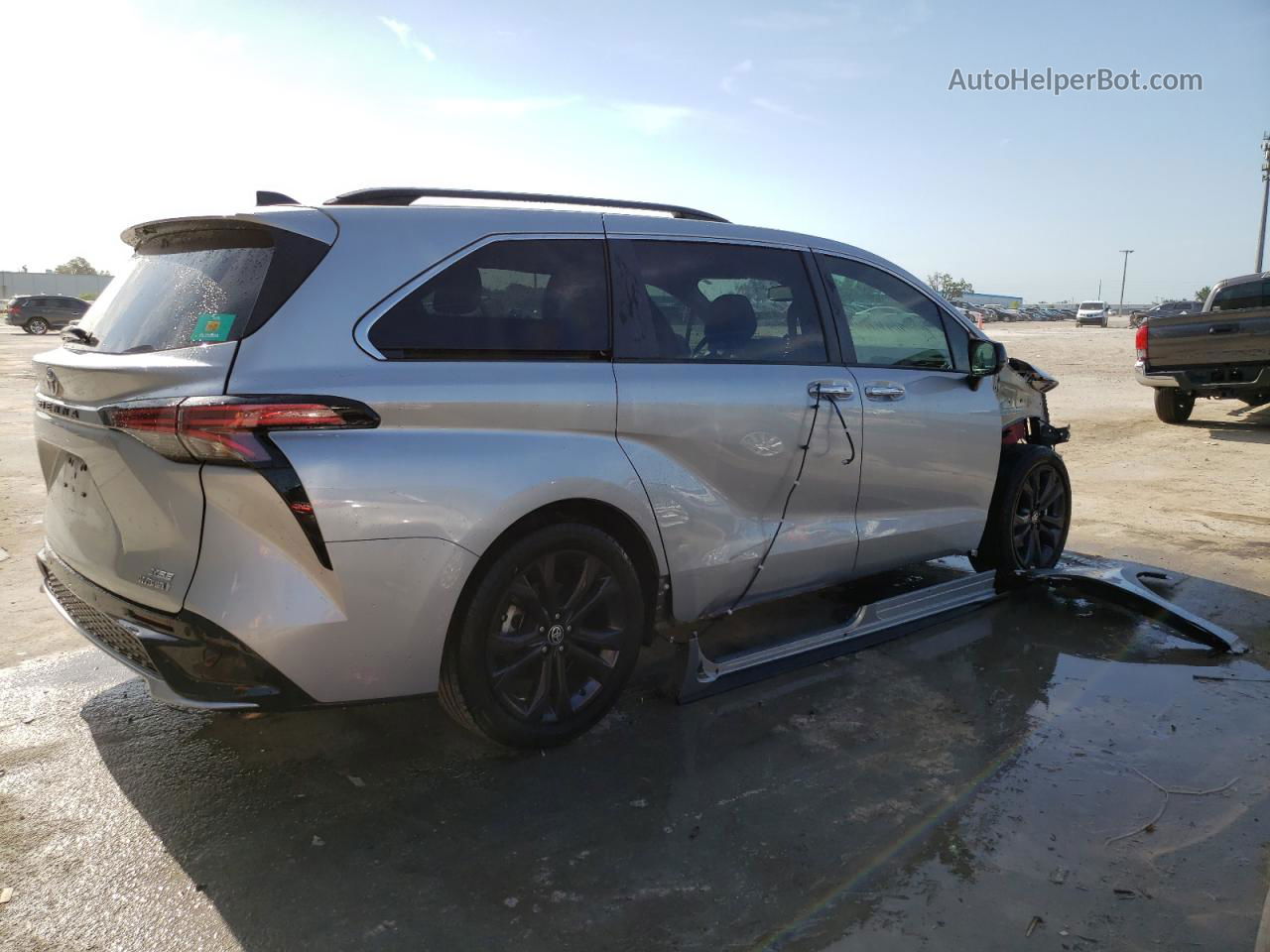 2022 Toyota Sienna Xse Silver vin: 5TDXRKEC6NS130758