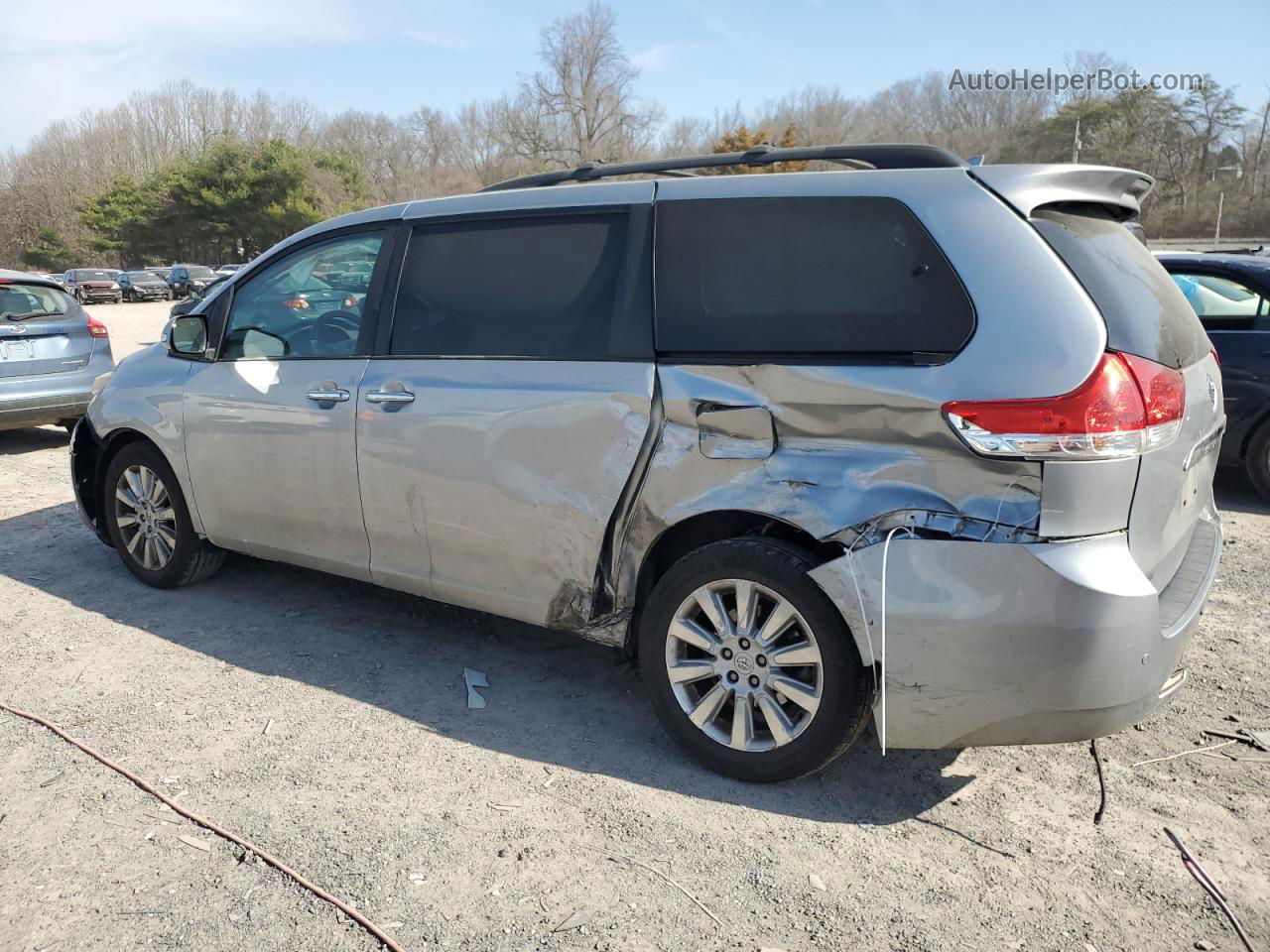 2014 Toyota Sienna Xle Silver vin: 5TDYK3DC0ES521307