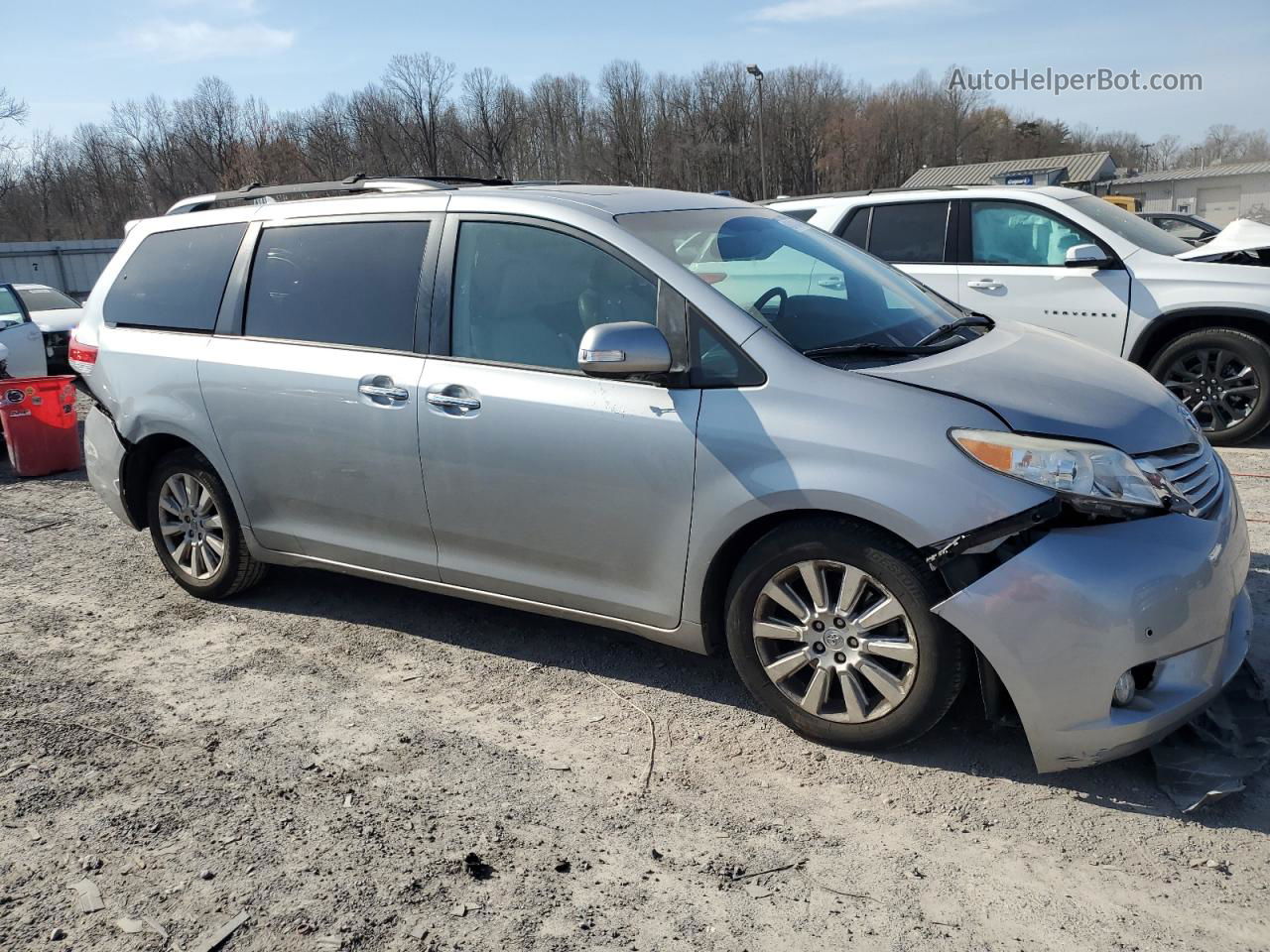 2014 Toyota Sienna Xle Серебряный vin: 5TDYK3DC0ES521307