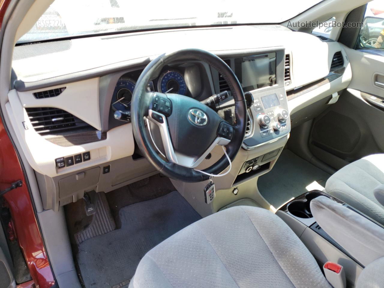 2015 Toyota Sienna Xle Красный vin: 5TDYK3DC1FS678488