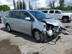 2014 Toyota Sienna Xle Silver vin: 5TDYK3DC2ES510731