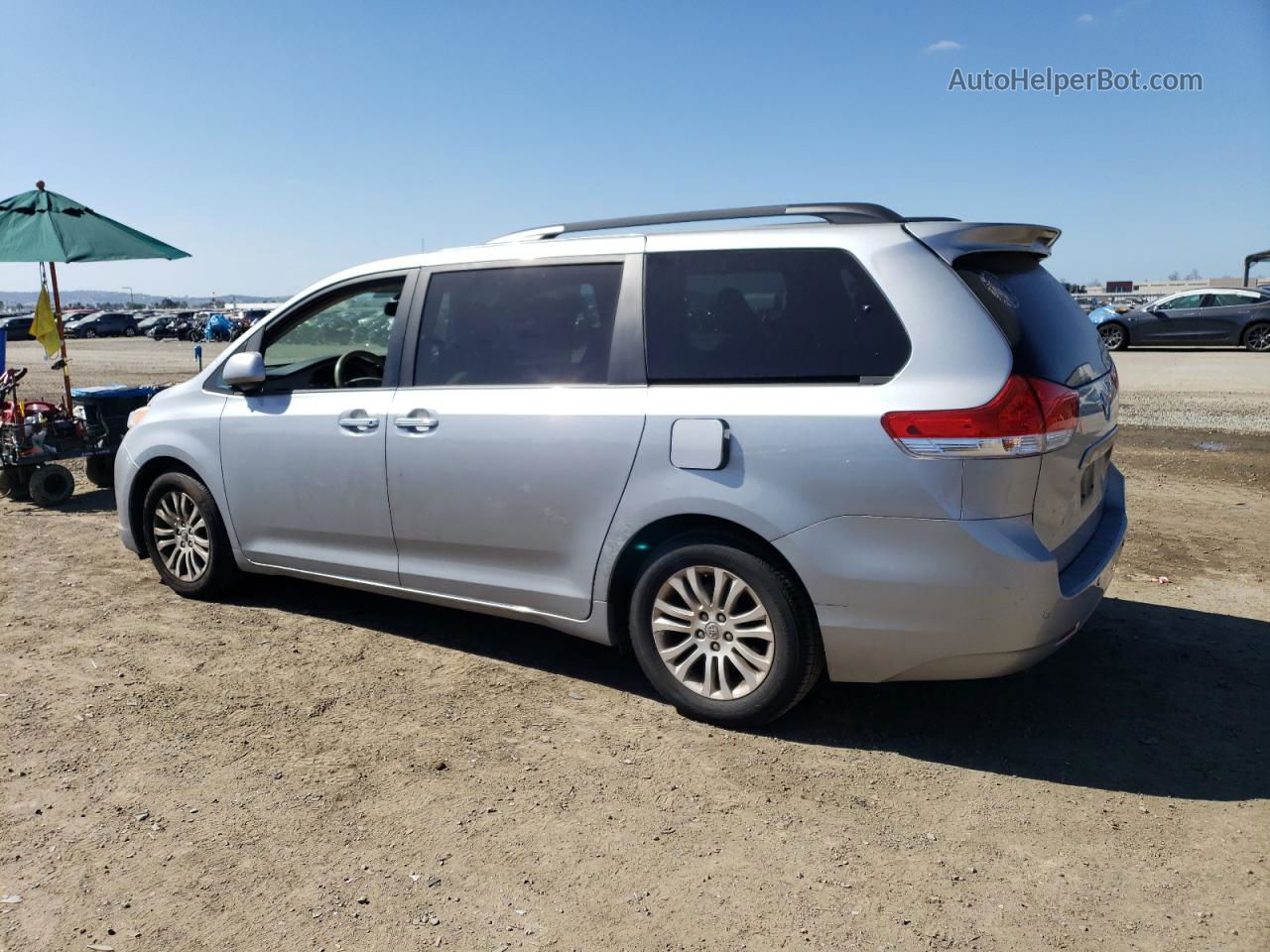 2014 Toyota Sienna Xle Blue vin: 5TDYK3DC3ES509605