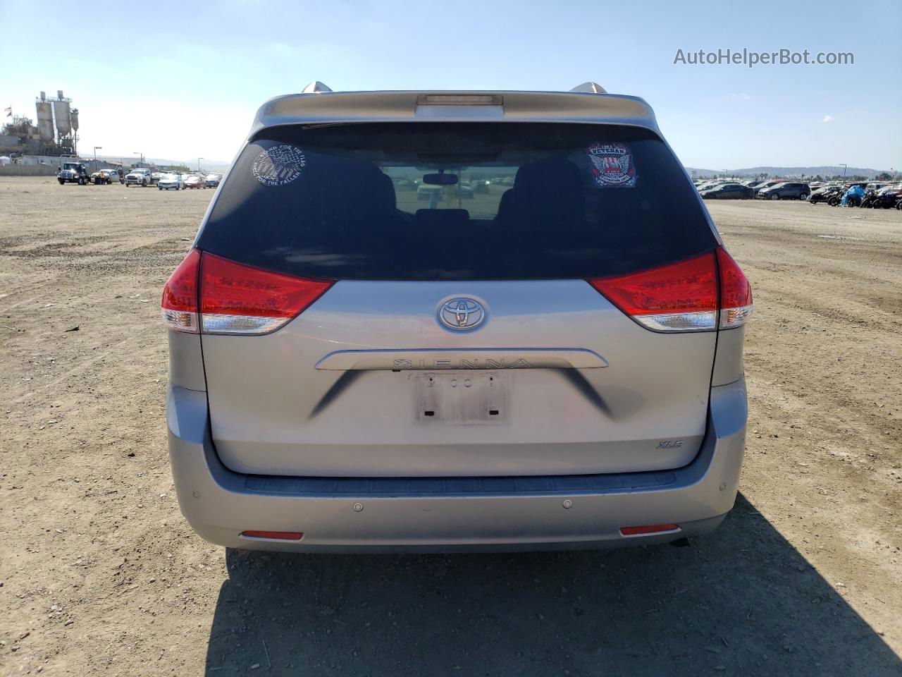 2014 Toyota Sienna Xle Blue vin: 5TDYK3DC3ES509605