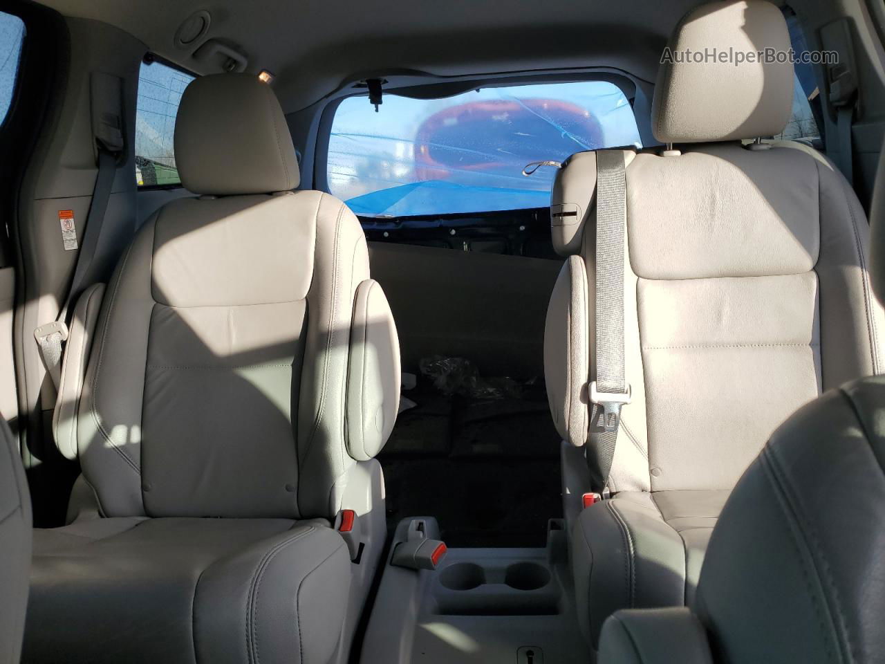 2015 Toyota Sienna Xle Черный vin: 5TDYK3DC3FS687015