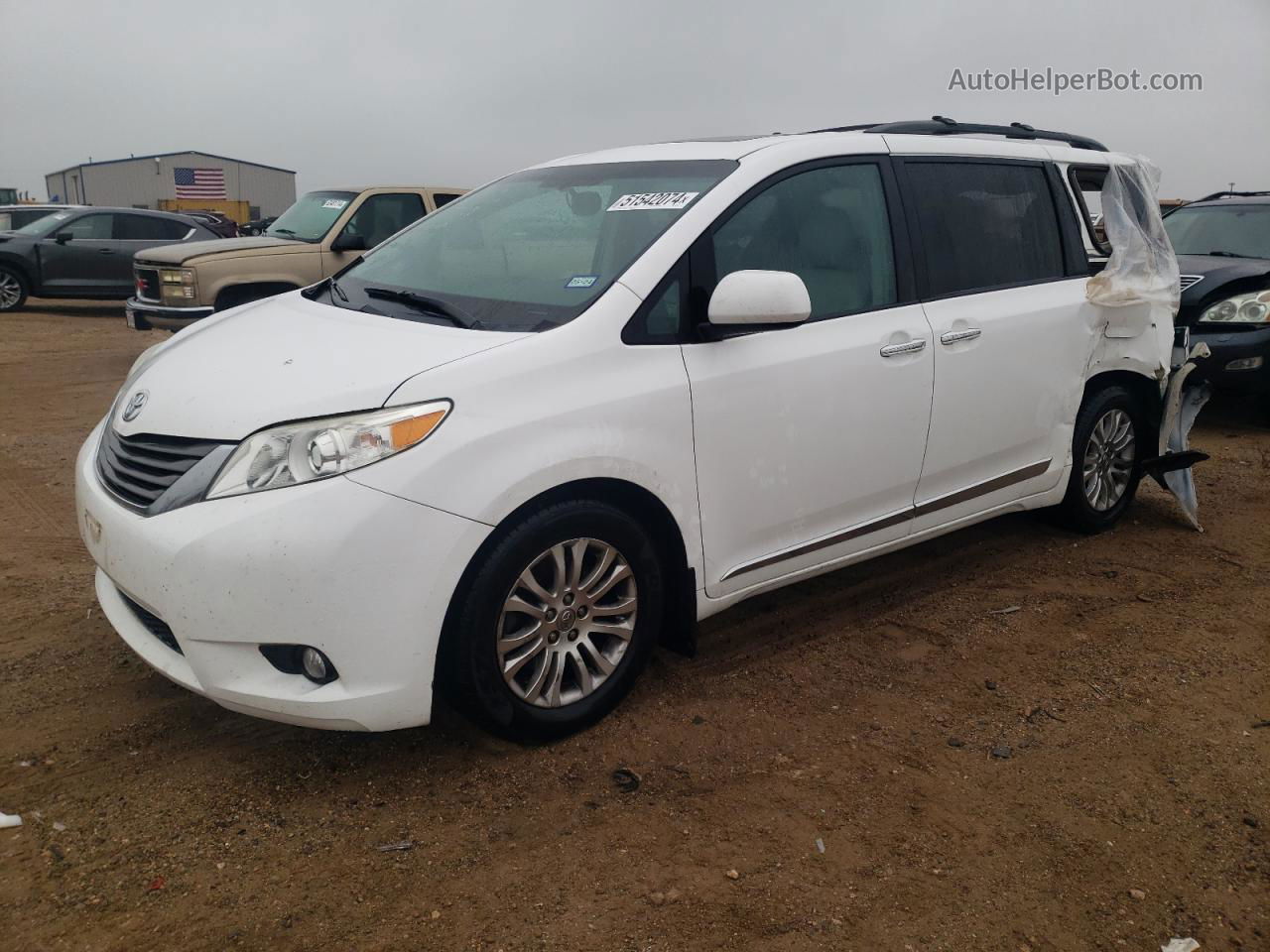 2014 Toyota Sienna Xle White vin: 5TDYK3DC7ES434441