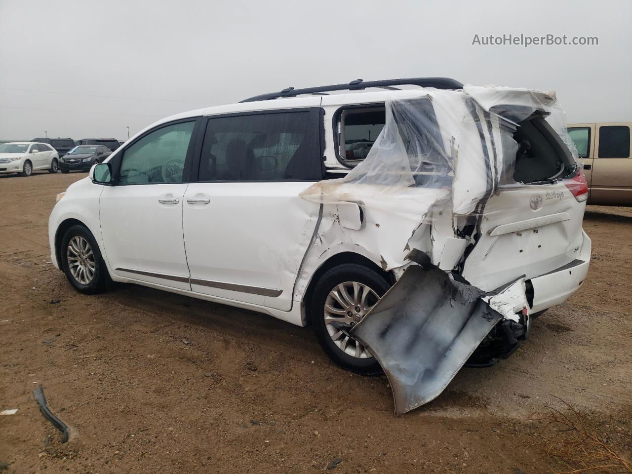 2014 Toyota Sienna Xle White vin: 5TDYK3DC7ES434441