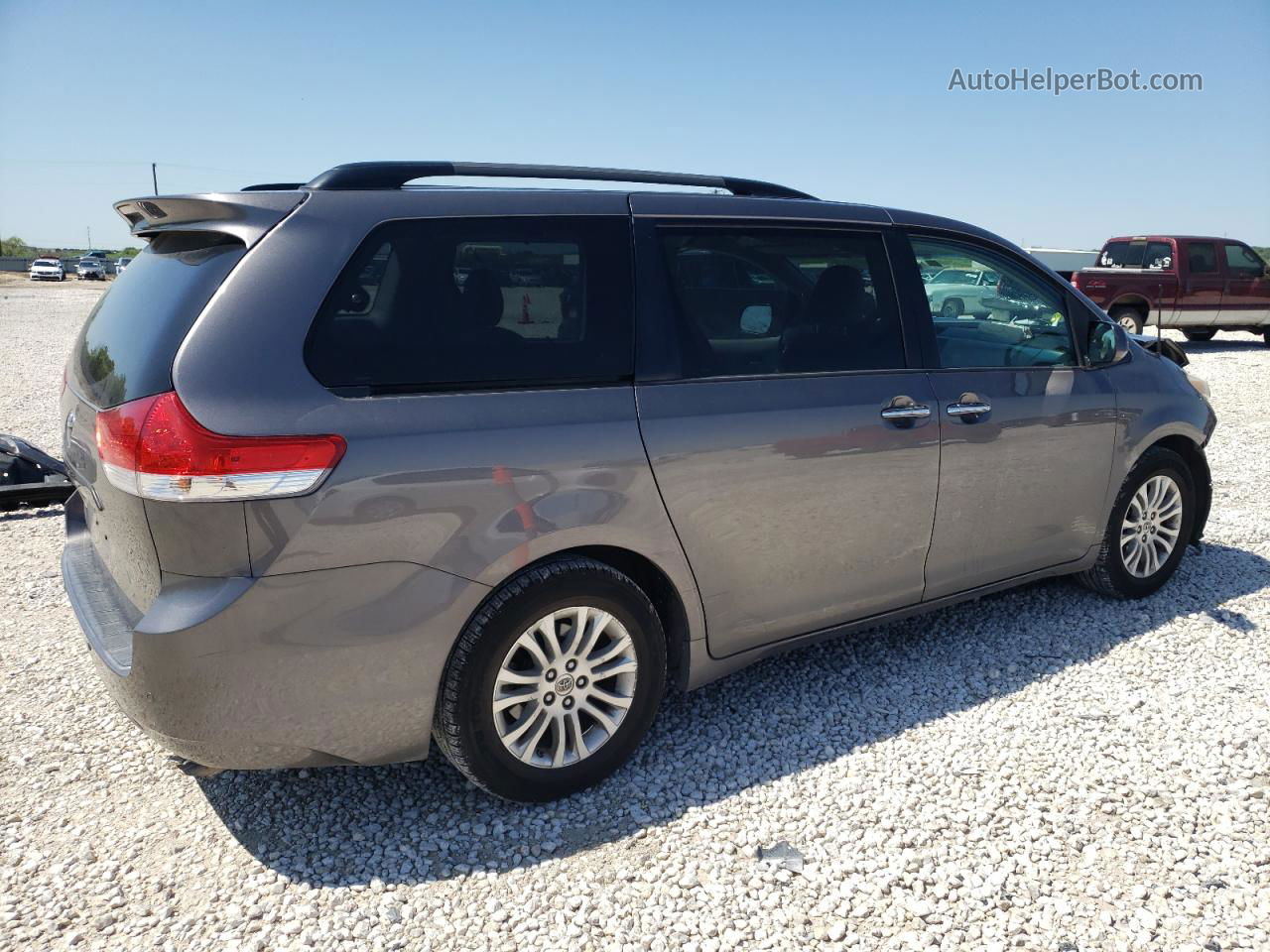 2014 Toyota Sienna Xle Gray vin: 5TDYK3DC7ES469237