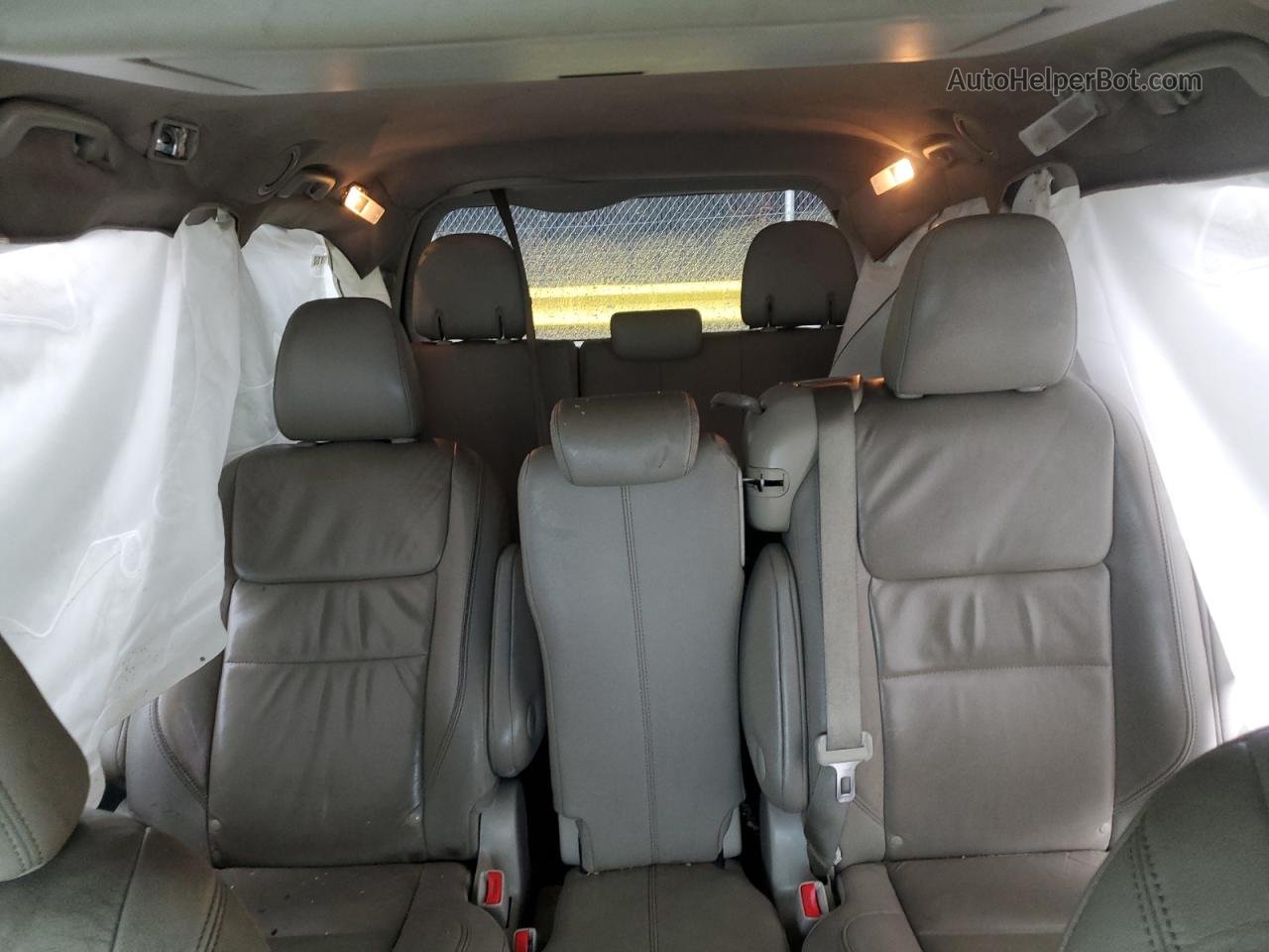 2015 Toyota Sienna Xle Черный vin: 5TDYK3DC8FS555206