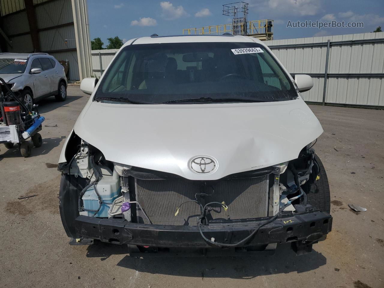 2015 Toyota Sienna Xle Белый vin: 5TDYK3DC9FS594015