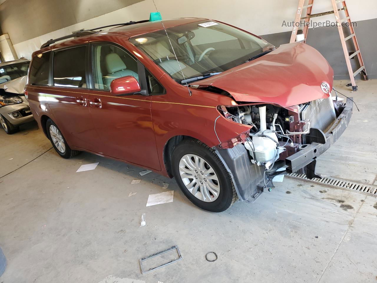 2014 Toyota Sienna Xle Red vin: 5TDYK3DCXES454473