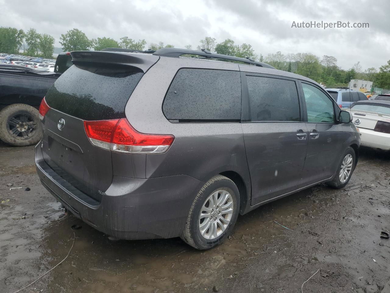 2014 Toyota Sienna Xle Gray vin: 5TDYK3DCXES491281