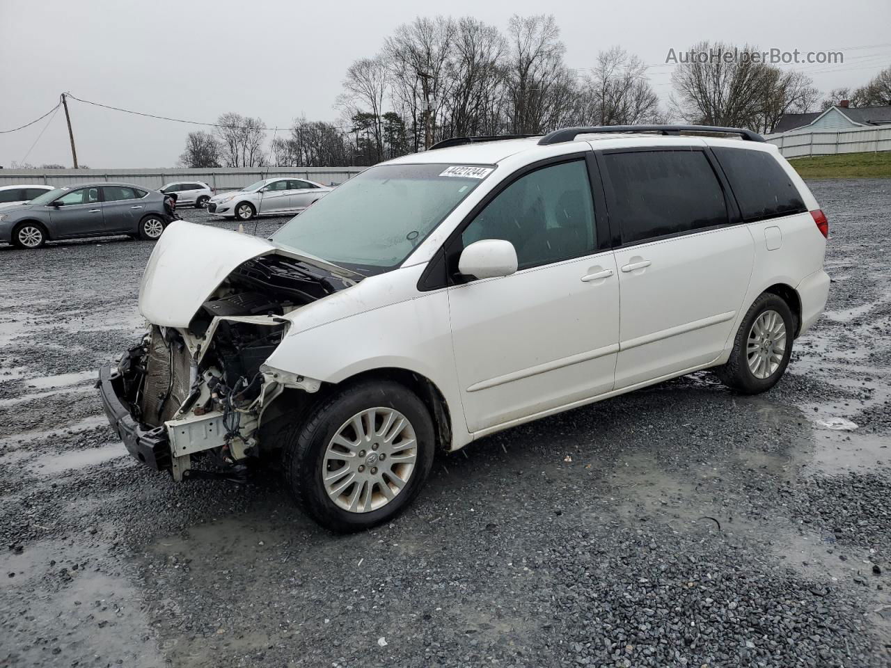 2010 Toyota Sienna Xle White vin: 5TDYK4CC0AS338250