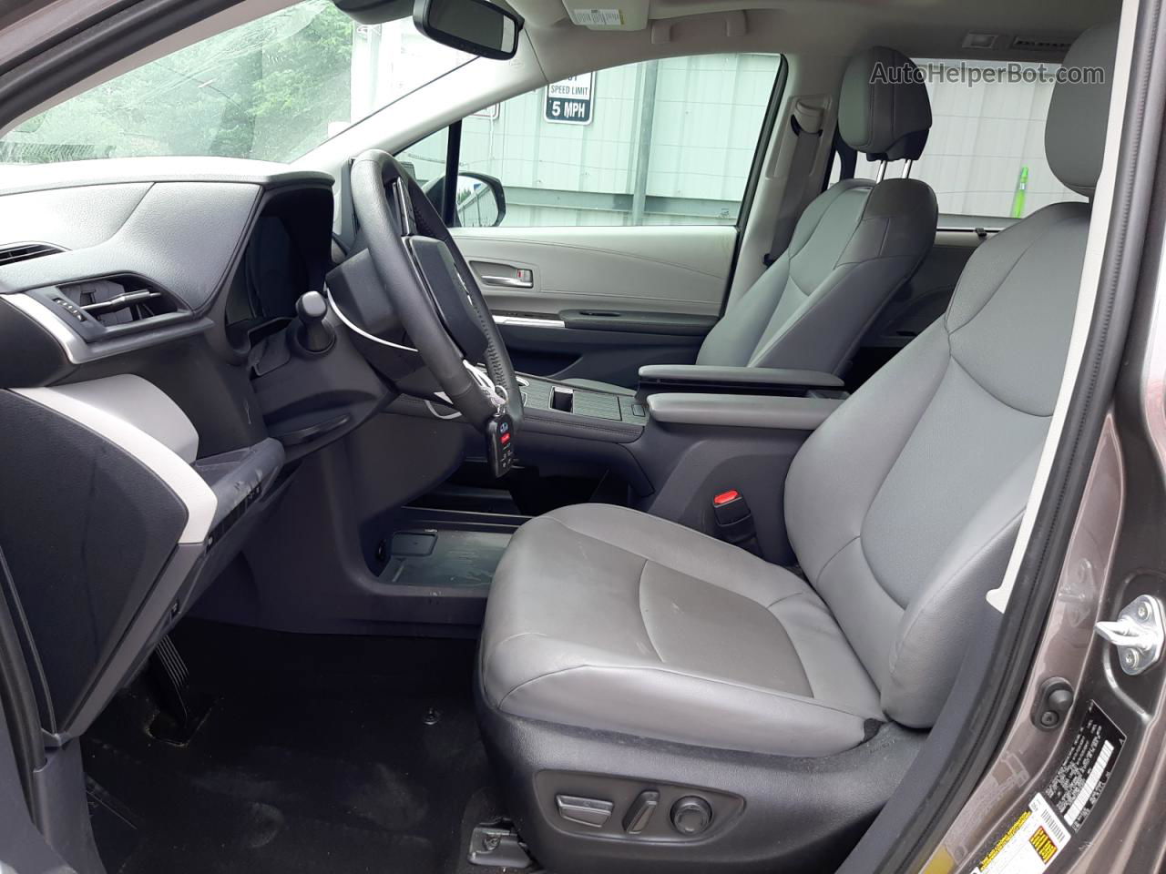 2022 Toyota Sienna Xle Серый vin: 5TDYRKEC2NS123021