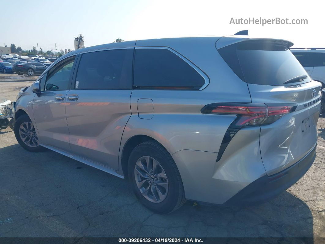 2022 Toyota Sienna Xle Серебряный vin: 5TDYRKEC2NS132012