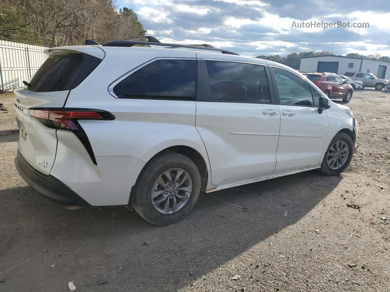 2022 Toyota Sienna Xle Белый vin: 5TDYRKEC4NS131136