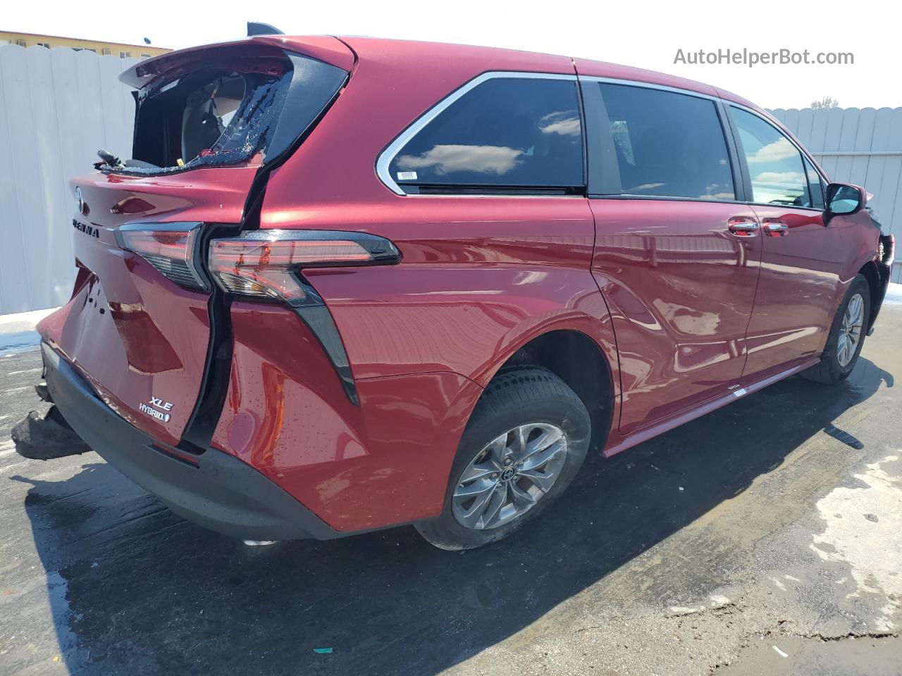 2022 Toyota Sienna Xle Maroon vin: 5TDYRKEC4NS131153