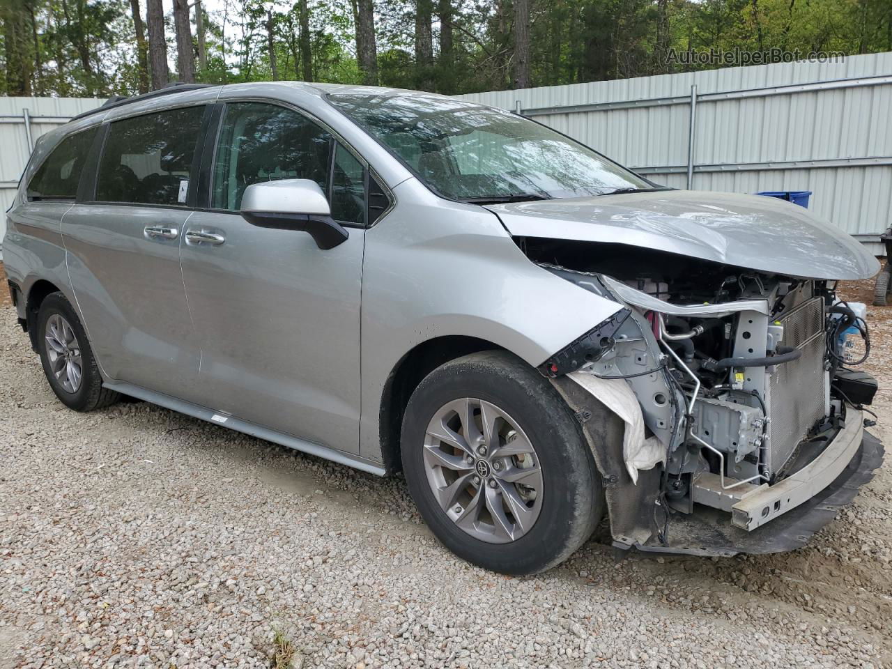 2022 Toyota Sienna Xle Серебряный vin: 5TDYRKEC5NS075031