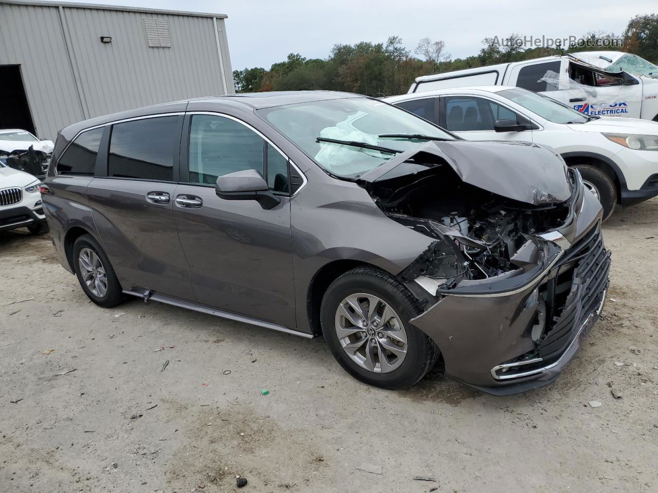 2022 Toyota Sienna Xle Gray vin: 5TDYRKEC5NS127239