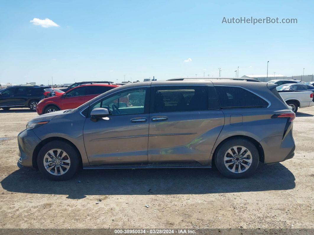 2022 Toyota Sienna Xle Черный vin: 5TDYRKEC8N5114940