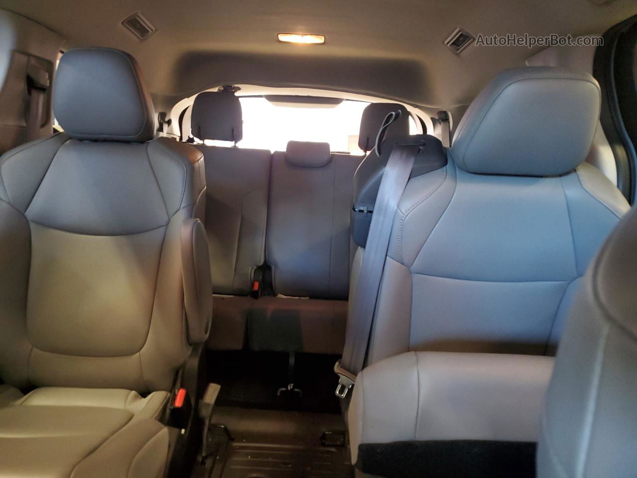 2022 Toyota Sienna Xle Silver vin: 5TDYRKEC8NS083771