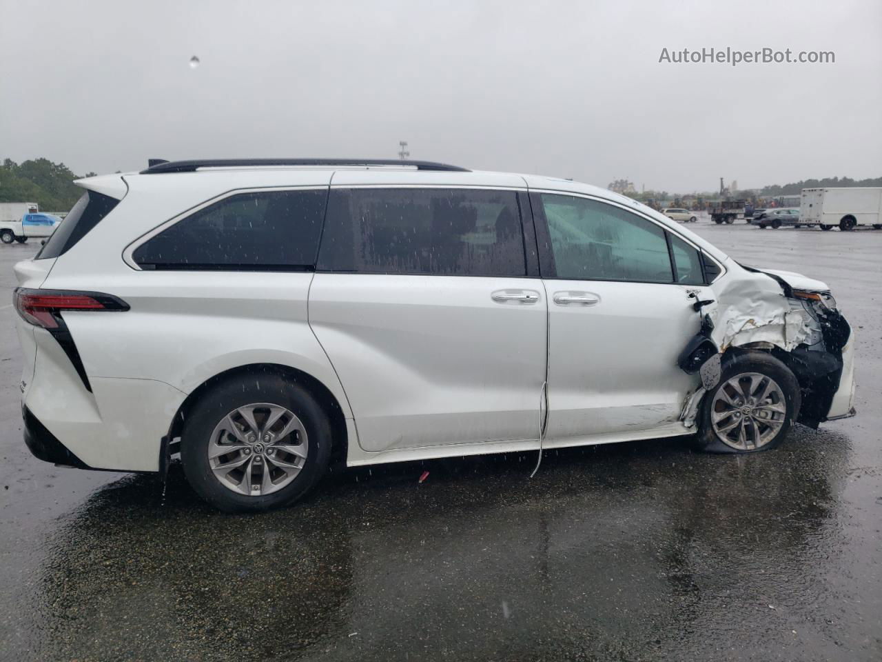 2022 Toyota Sienna Xle White vin: 5TDYRKEC9NS077347