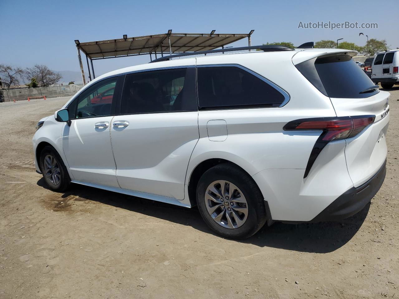 2022 Toyota Sienna Xle White vin: 5TDYRKEC9NS077347