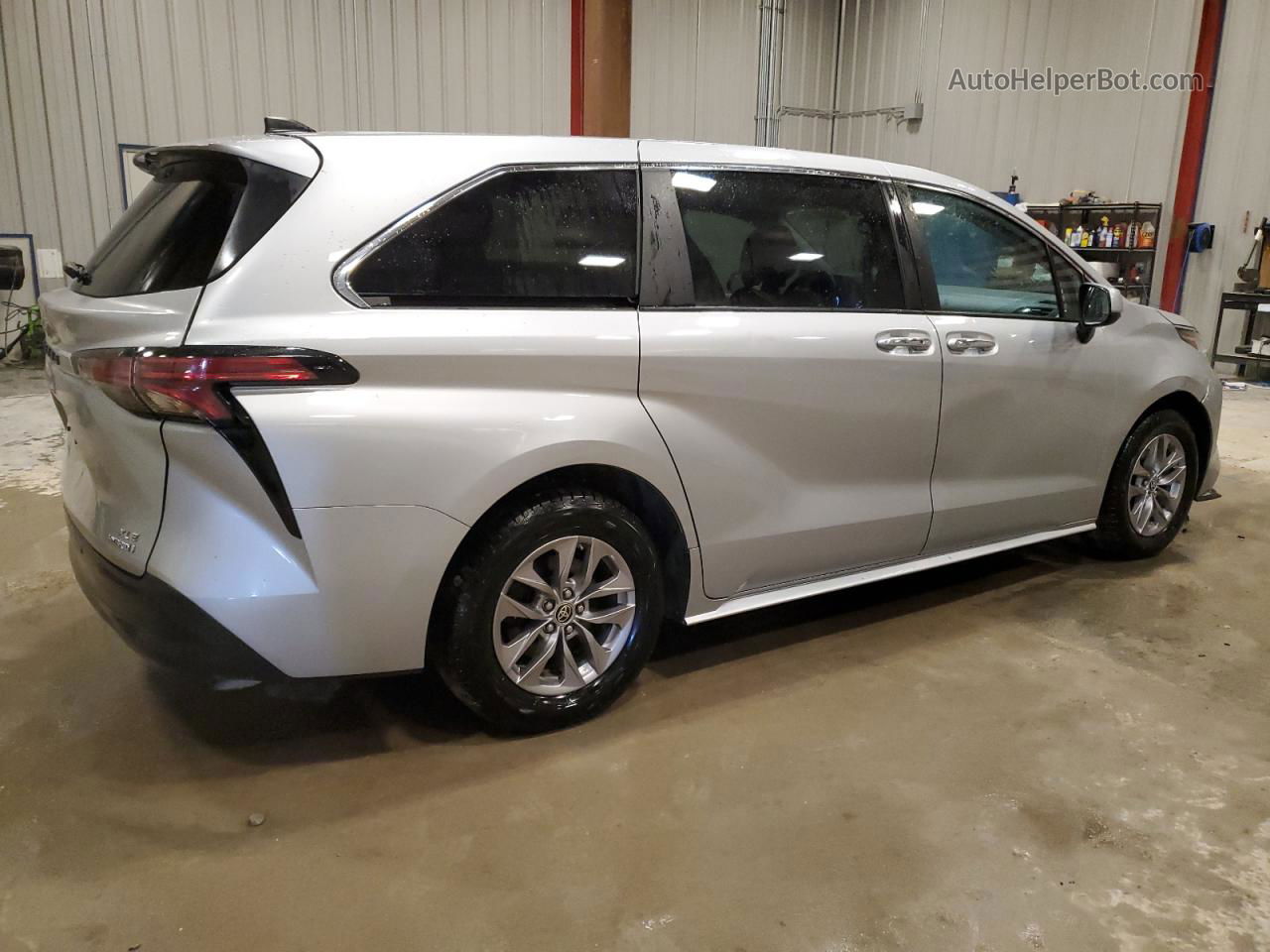 2022 Toyota Sienna Xle Silver vin: 5TDYSKFC3NS056383