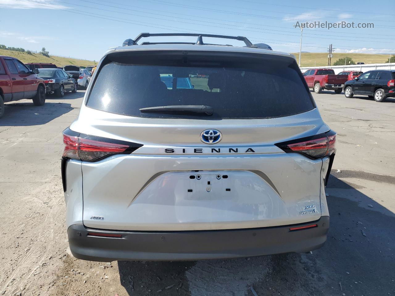 2022 Toyota Sienna Xle Серебряный vin: 5TDYSKFC4NS050981