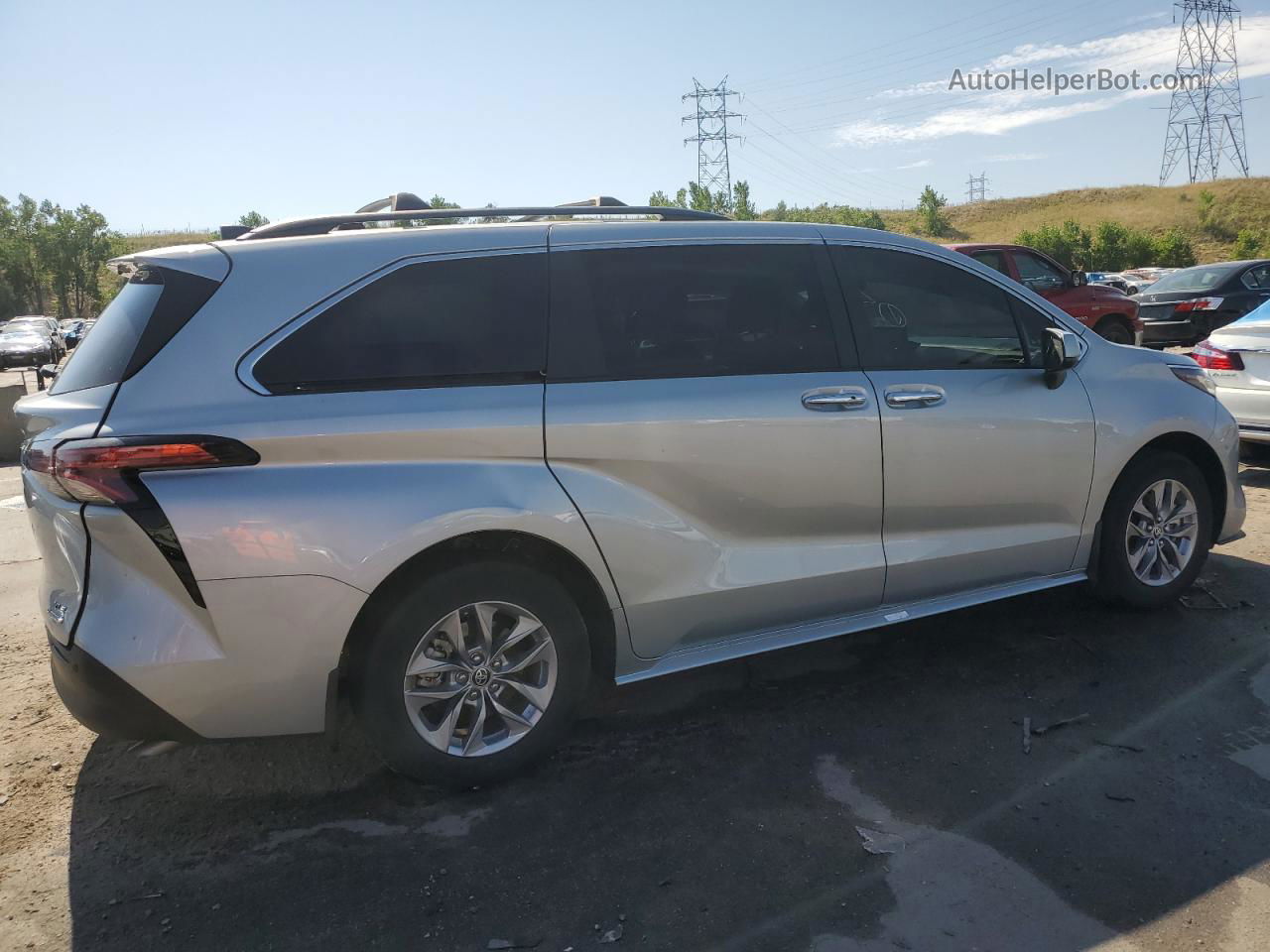 2022 Toyota Sienna Xle Silver vin: 5TDYSKFC4NS050981