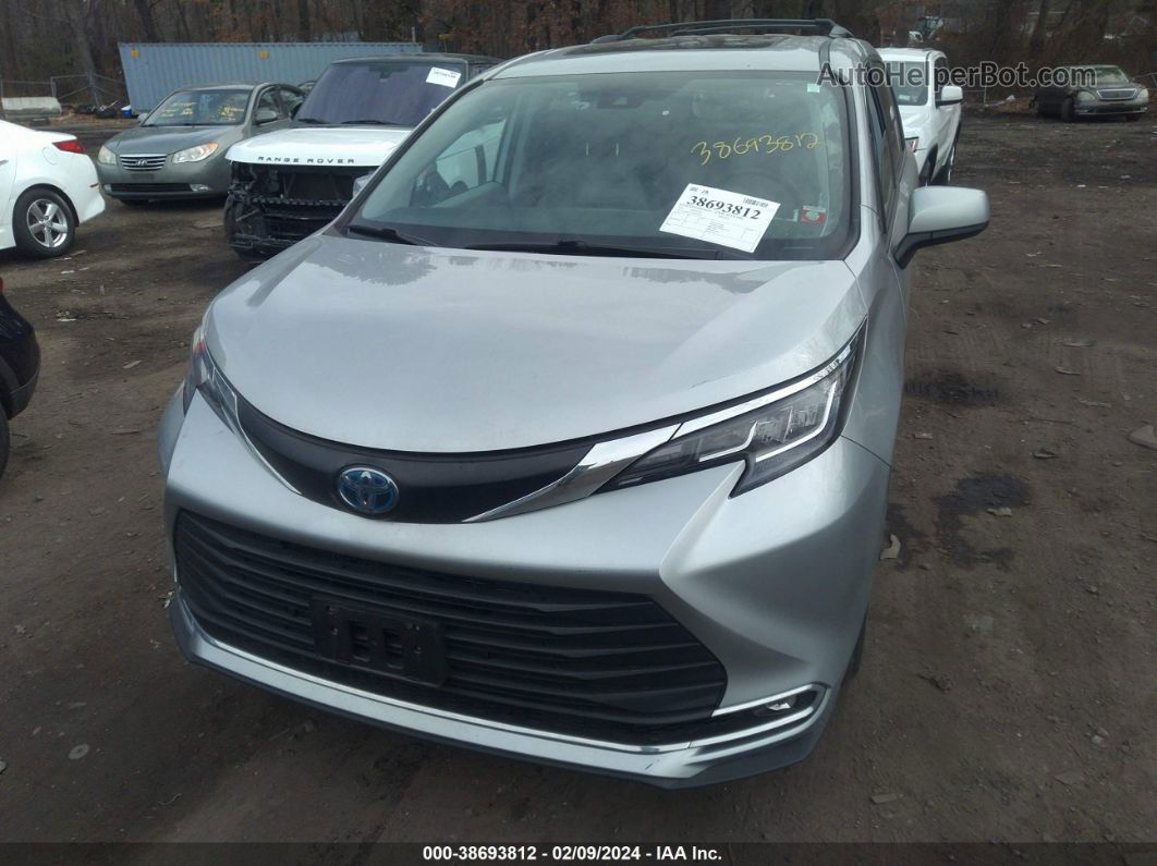 2022 Toyota Sienna Xle Серебряный vin: 5TDYSKFC6NS056300