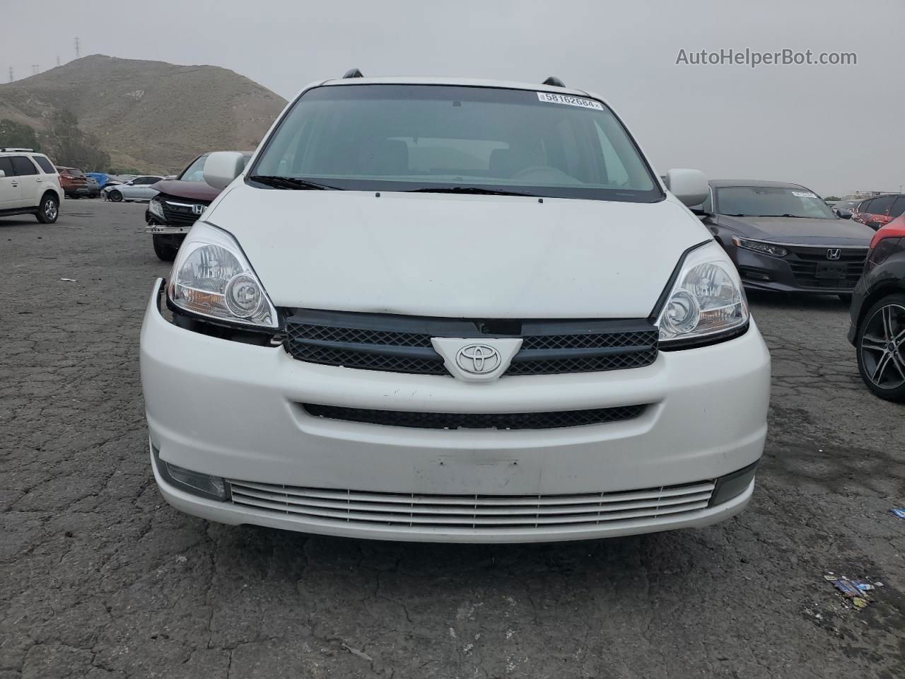 2004 Toyota Sienna Xle White vin: 5TDZA22C14S036919