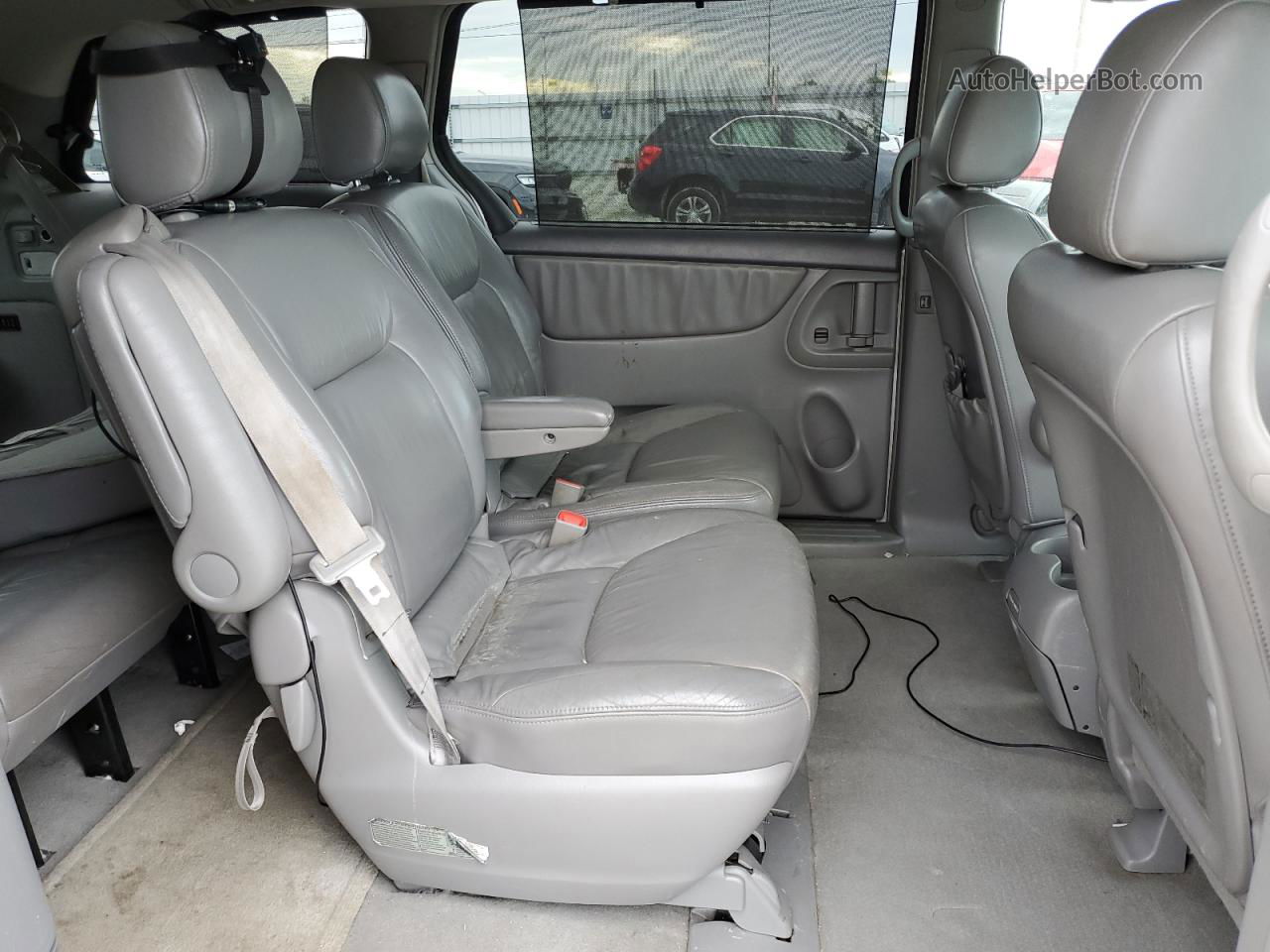 2004 Toyota Sienna Xle White vin: 5TDZA22C24S118612