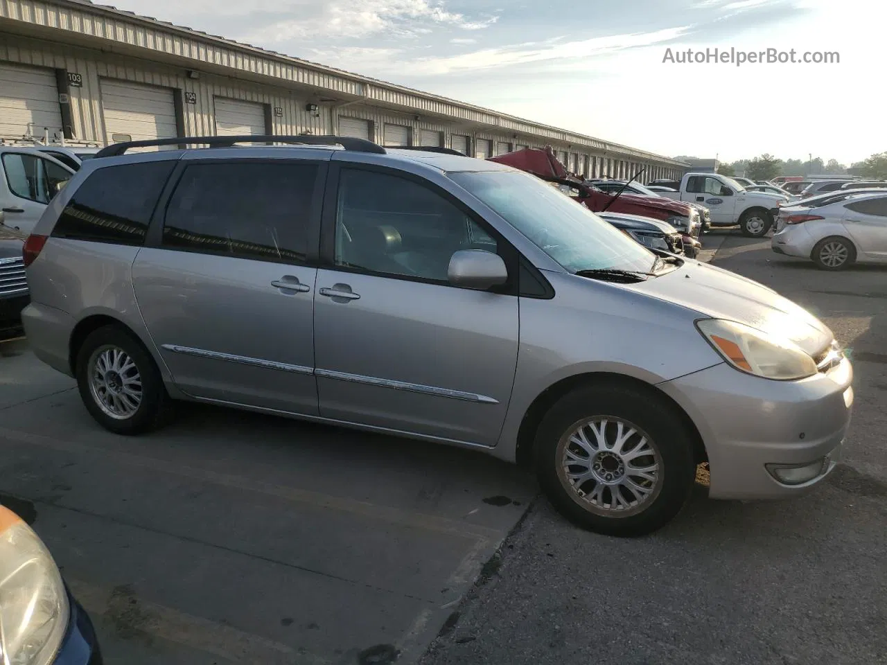 2004 Toyota Sienna Xle Silver vin: 5TDZA22C24S177630