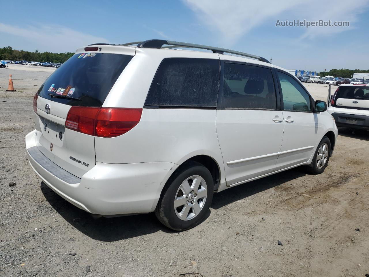 2005 Toyota Sienna Xle White vin: 5TDZA22C35S381483