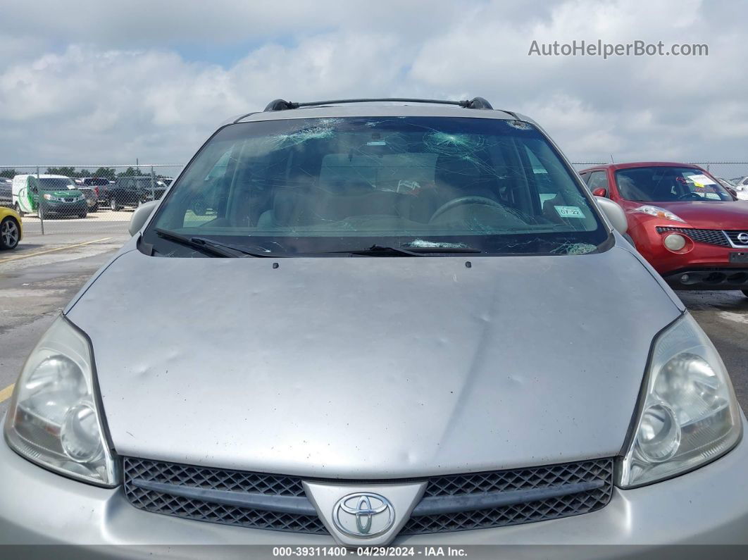 2004 Toyota Sienna Xle Silver vin: 5TDZA22C54S042772