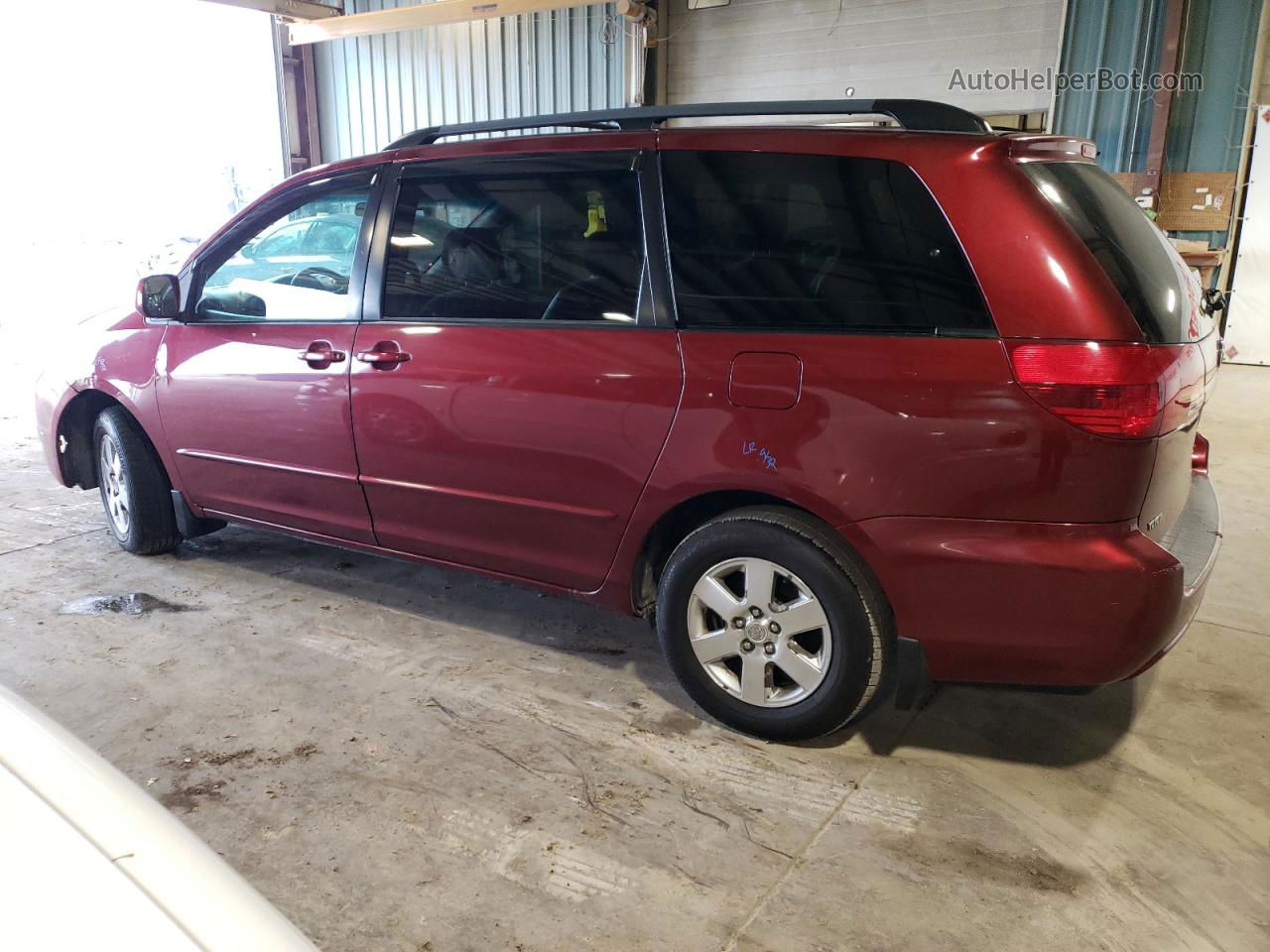 2004 Toyota Sienna Xle Red vin: 5TDZA22C94S154121